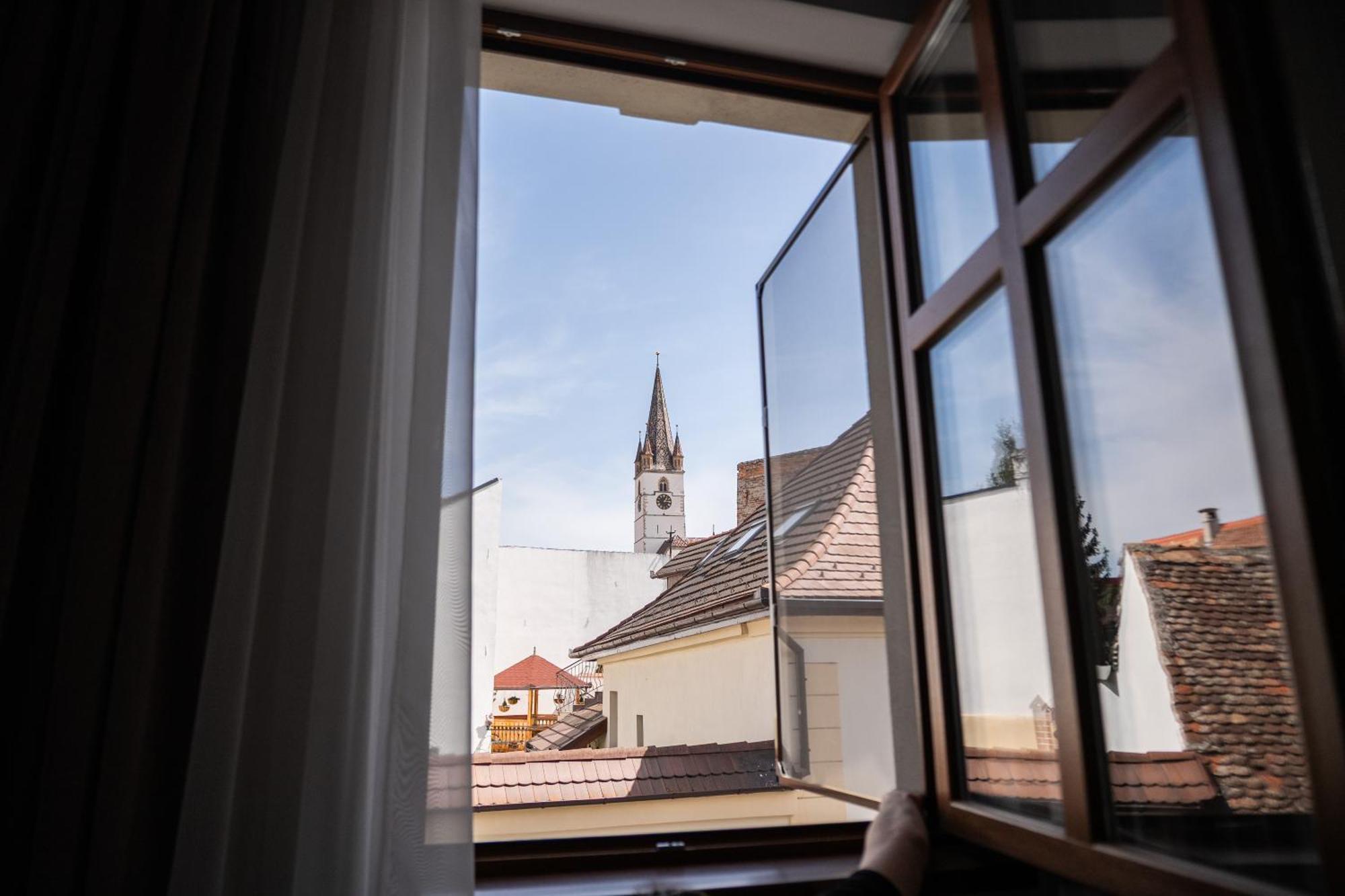 Hotel Marabella Сибиу Экстерьер фото